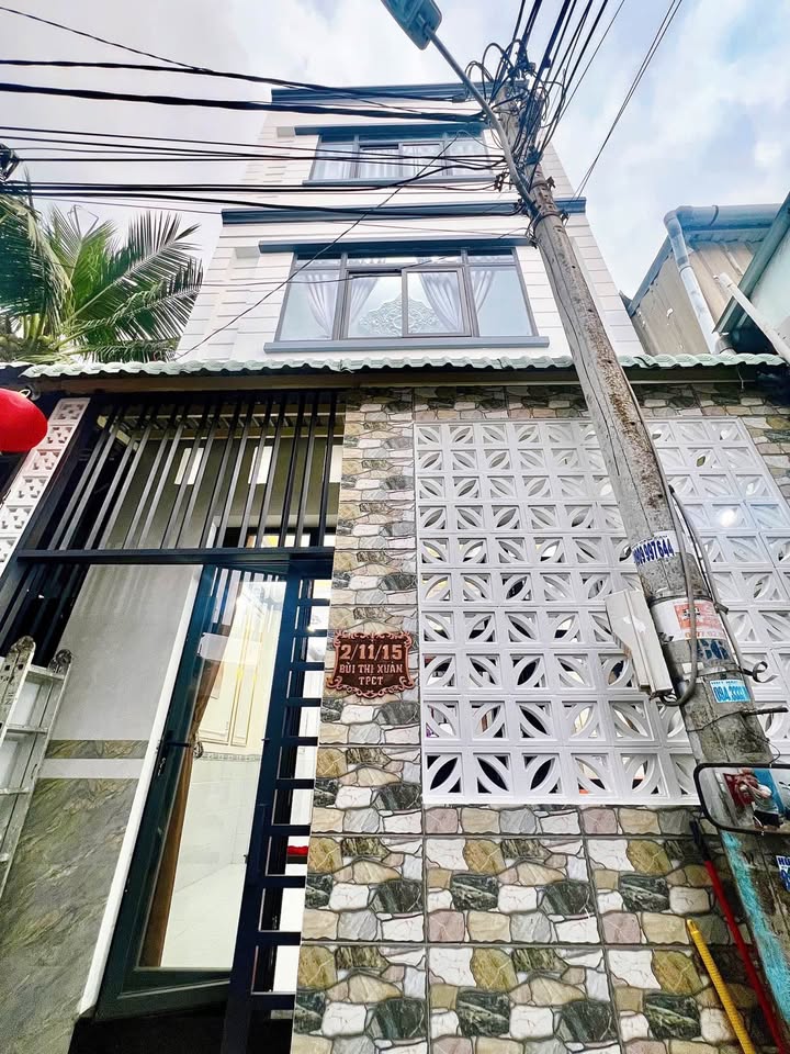 Nhà trệt 2 lầu hẻm 6 Bùi Thị Xuân - 40m² giá 2.65 tỷ - Chính chủ bán!