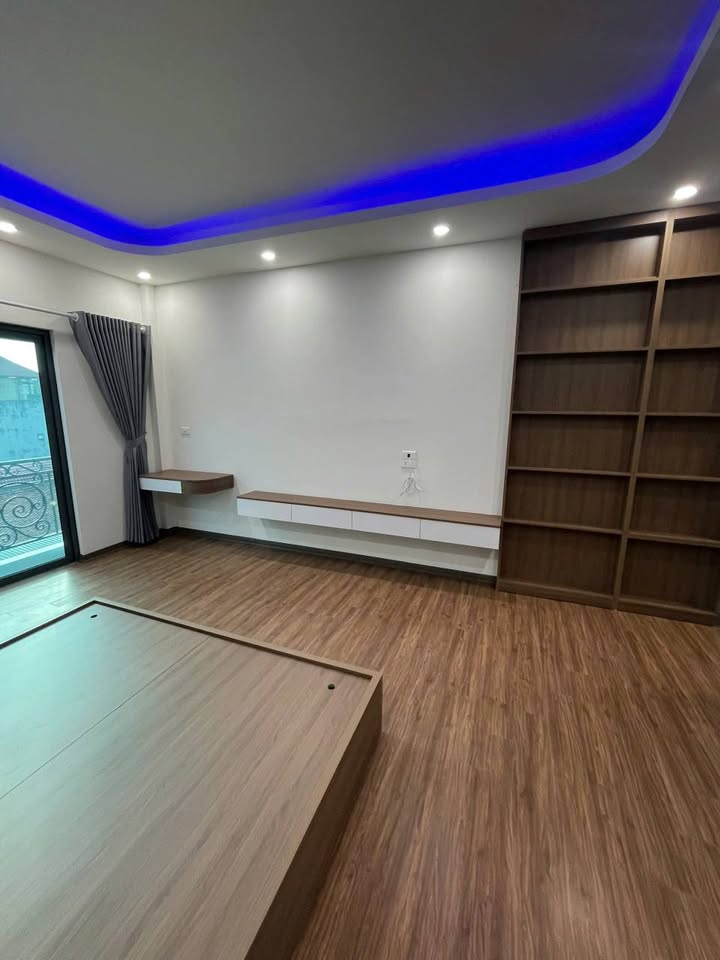 Nhà mặt ngõ ô tô Kẻ Vẽ 42m² giá thỏa thuận - Bán gấp, kinh doanh tốt!