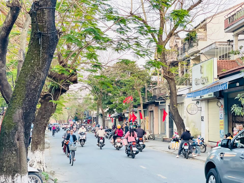 Nhà mặt tiền Yết Kêu, Phú Xuân, 199m² giá 9 tỷ - Kinh doanh sầm uất!