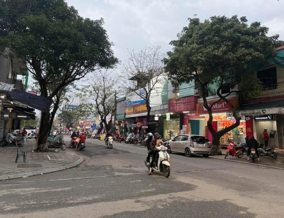 Nhà 2 tầng Mặt Tiền Hoàng Diệu, Tây Lộc, TP Huế 63m² - Vị trí kinh doanh đắc địa!