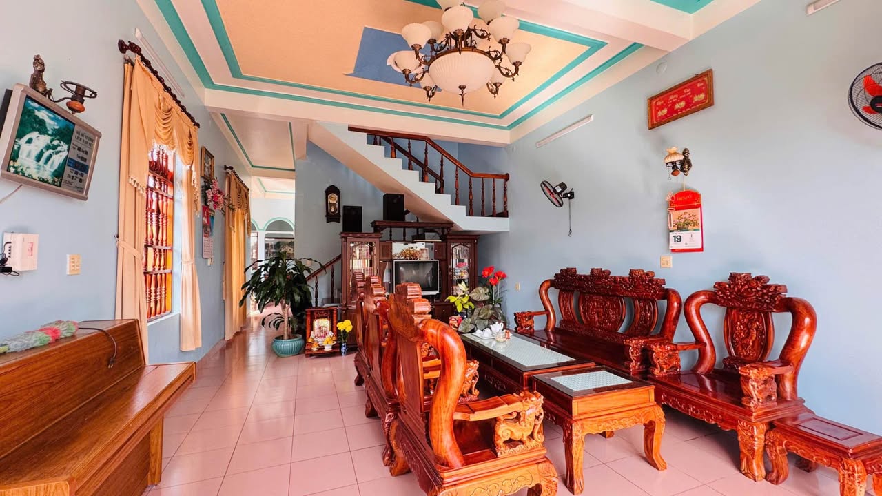 Nhà góc 2 mặt tiền Bùi Thị Xuân, Bảo Lộc 227m² giá 15 tỷ - Đầu tư sinh lời!