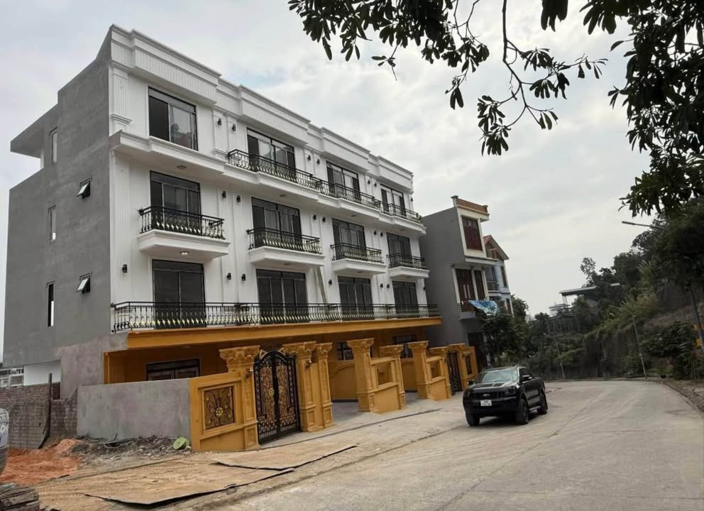 Townhouse 4 tầng Ngõ Tre Nứa Cầu 1, Cao Xanh 53m² giá 5.5 tỷ - Sẵn sàng vào ở!