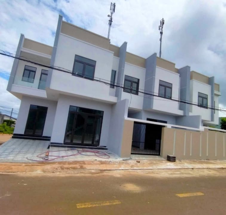 Nhà mặt tiền Bà Huyện Thanh Quan, Pleiku, 84m² giá 2.8 tỷ - Sẵn sàng ở ngay!