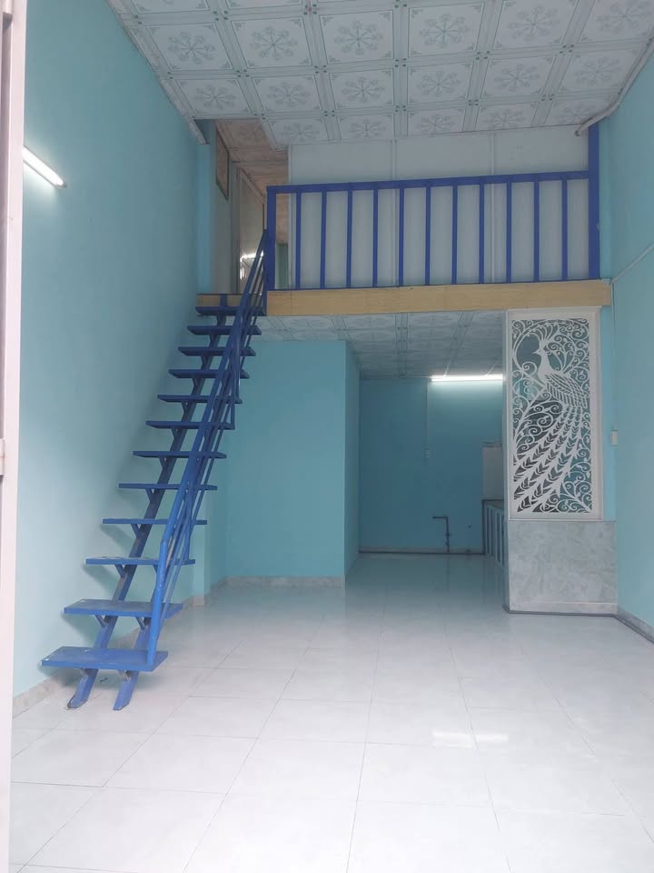 Nhà riêng Ấp Trung, Củ Chi 48m² giá chỉ 680 triệu - Gác lửng, máy lạnh tặng kèm!