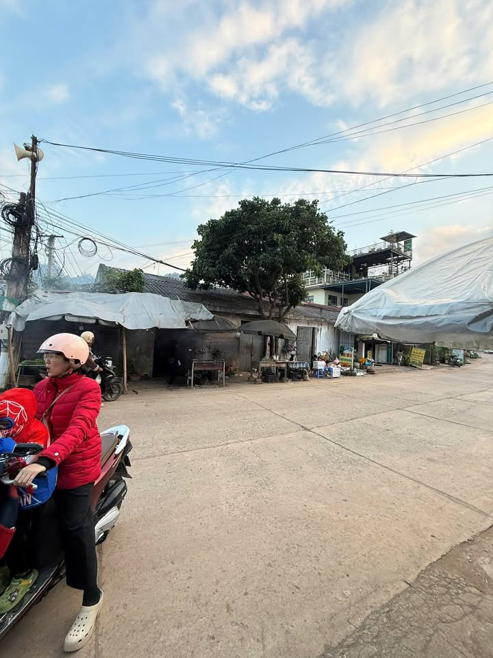 Lô đất mặt tiền đường Văn Tiến Dũng, 80m² giá 1.05 tỷ - Kinh doanh sầm uất!