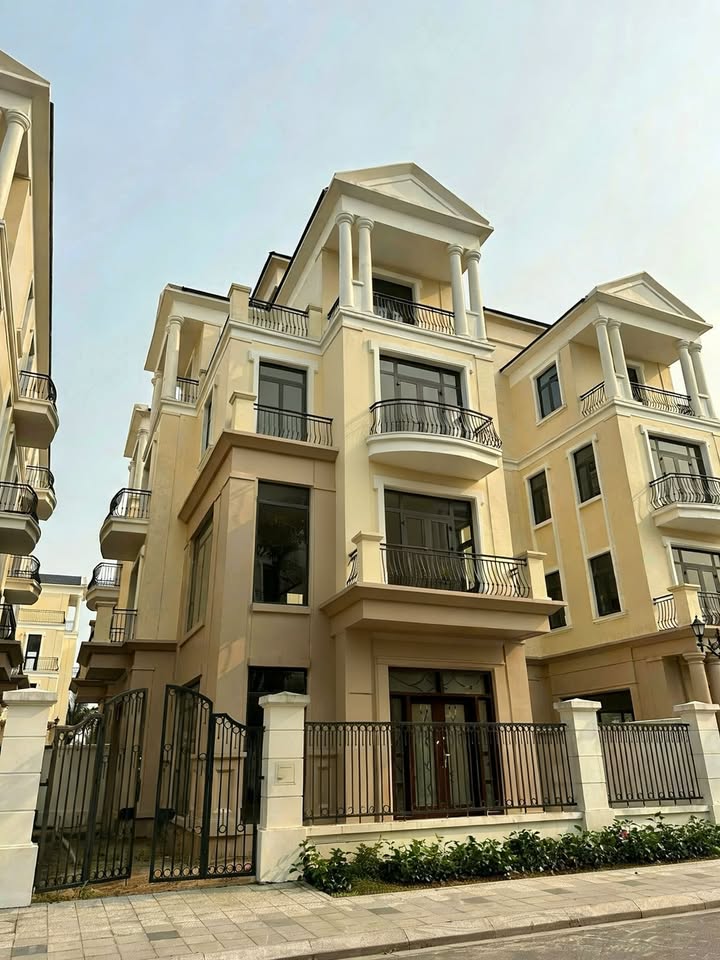 Nhà phố đơn lập Vinhomes Ocean Park 180m² giá 26 tỷ - Sẵn sàng cho quý khách!