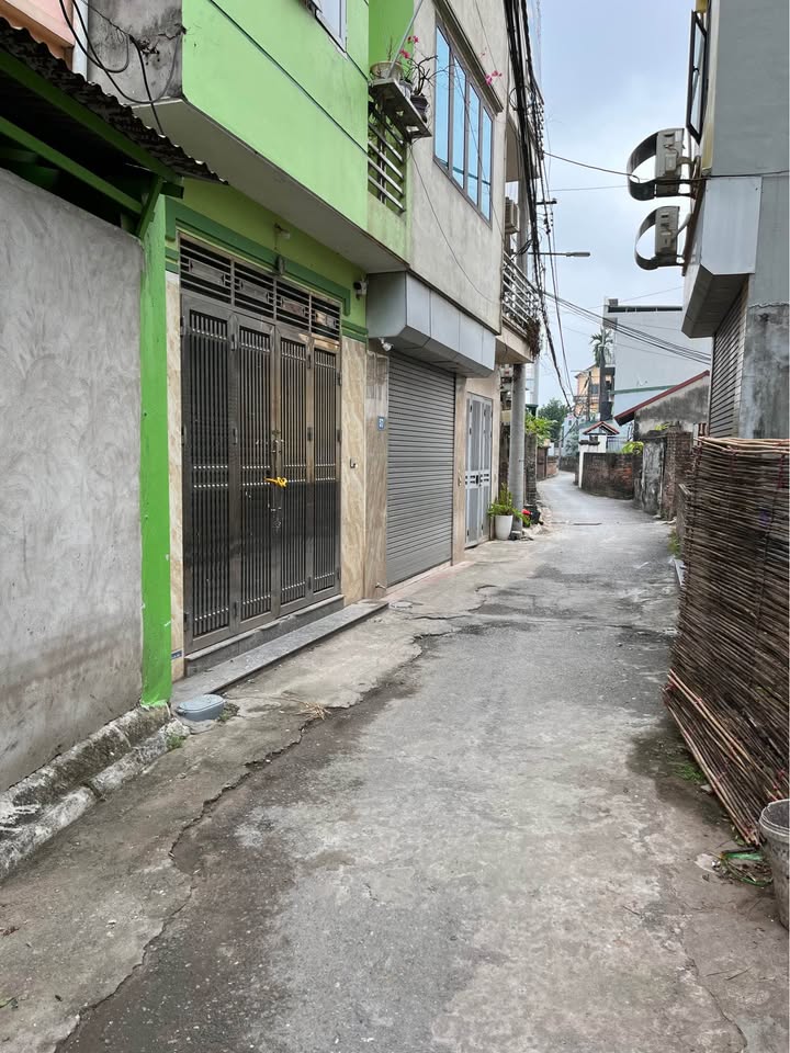 Nhà riêng 3 tầng đường Giáp Hải 50m² giá 5 tỷ - Sẵn sổ đỏ chính chủ!