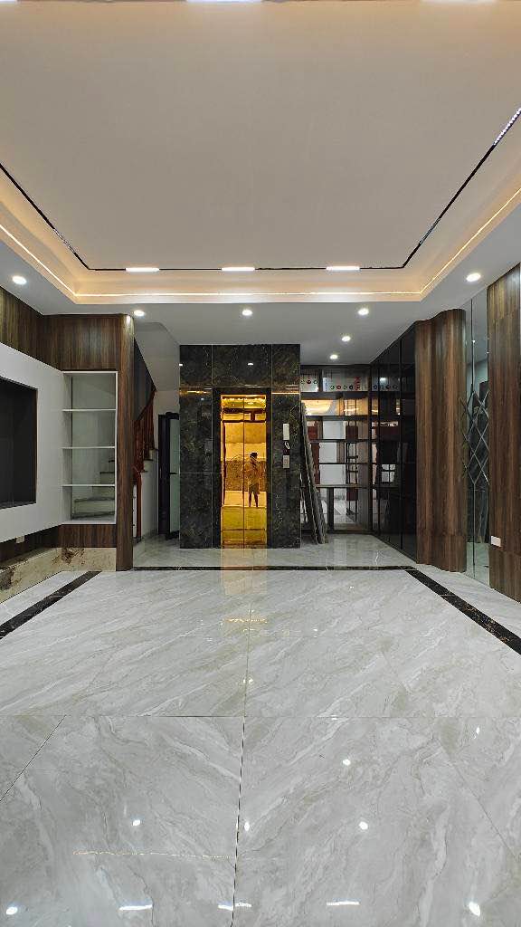 FrontHouse Hiếm Hồng Tiến, Cầu Giấy 50m² giá 9.8 tỷ - Sẵn sàng vào ở ngay!