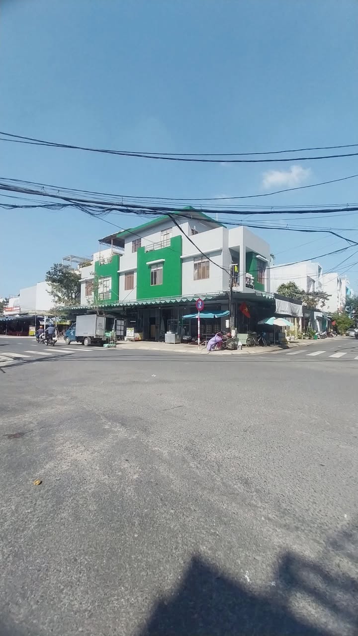 Nhà góc 3 mặt tiền Lê Thanh Nghị – Tiểu La 153m² giá thỏa thuận - Vị trí đắc địa, thương hiệu nổi bật!