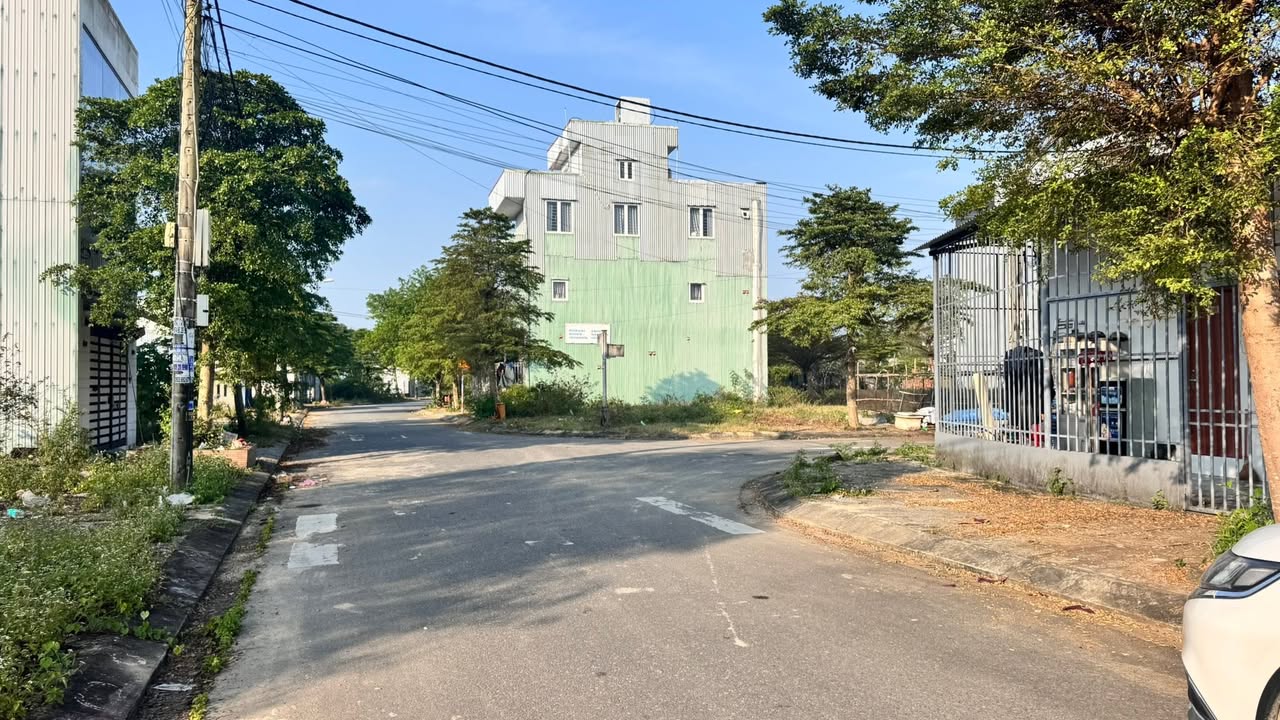 Nhà 2 tầng Khu Sungate Đà Nẵng 85m² giá 3.1 tỷ - Môi trường sống lý tưởng!