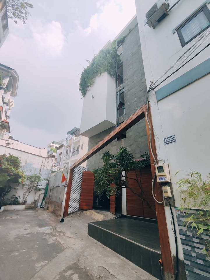 Căn hộ dịch vụ Gò Vấp 220m² giá 36.5 tỷ - Đầu tư dòng tiền ổn định!