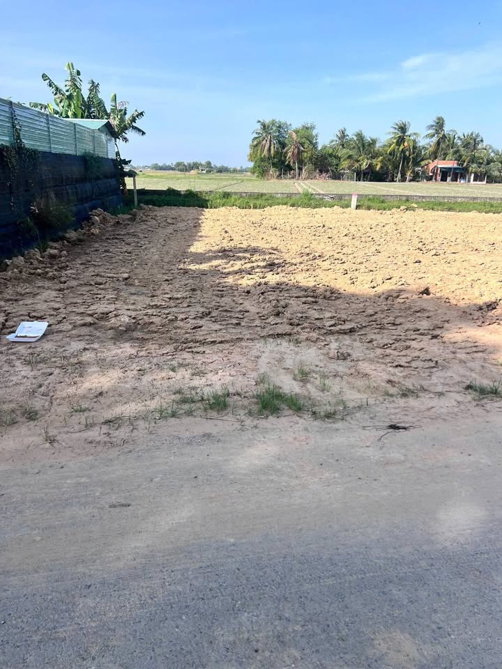 Đất nền mặt tiền nhựa Khu Phố 3 Bến Cầu 180m² giá 650 triệu - Sổ hồng chính chủ!