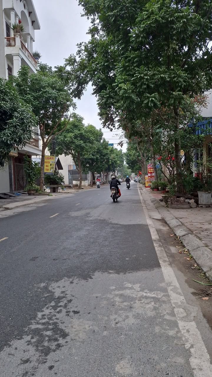 Đất nền khách sạn Khu tái định cư Đồng Quýt 72m² giá 2.8 tỷ - Mặt đường, gần chợ và trường học!