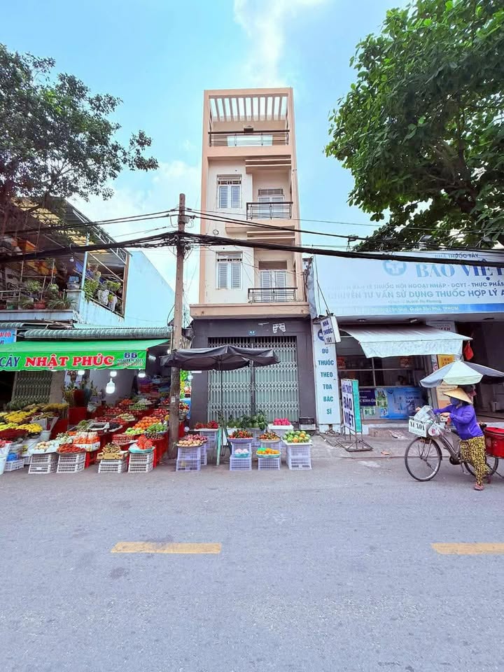 Nhà mặt tiền Nguyễn Suý, Tân Quý 72m² giá 14.2 tỷ - Đầu tư sinh lời!