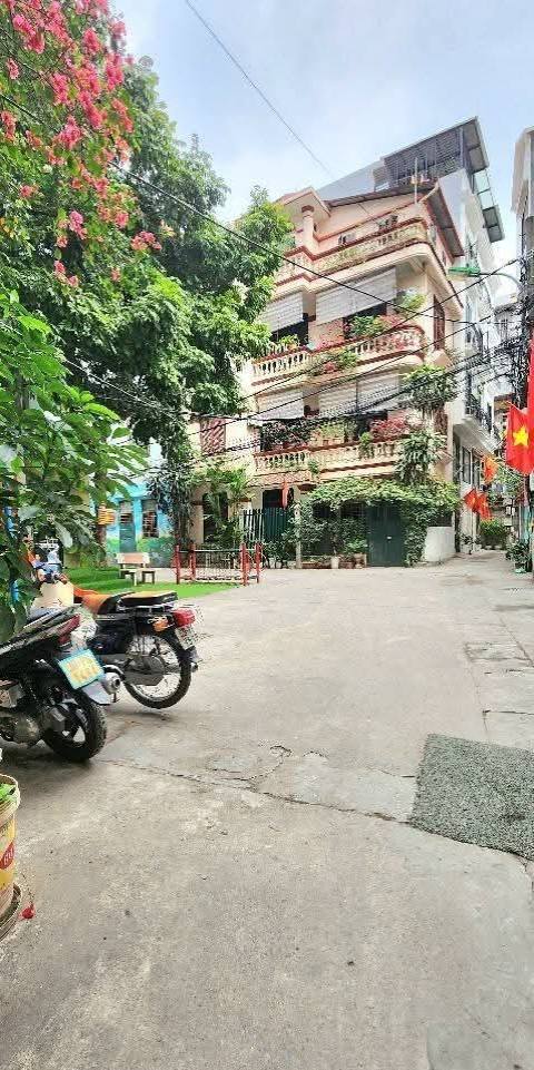 Nhà đẹp Vương Thừa Vũ, Thanh Xuân 46m² giá 16.8 tỷ - Ô tô đỗ cửa, thang máy