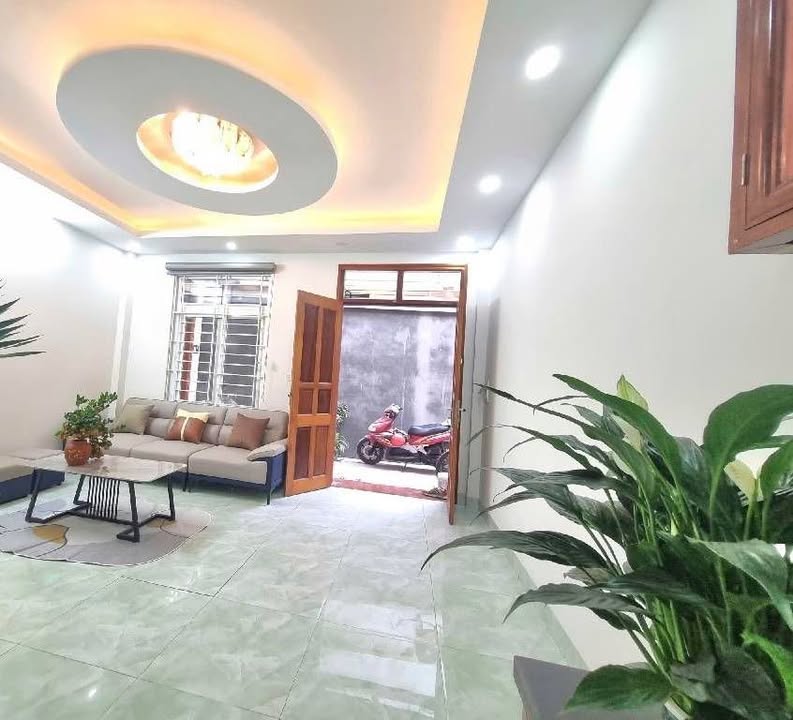 Nhà riêng Kim Giang, Thanh Liệt 35m² giá 7 tỷ - Sổ đỏ chính chủ, vào ở ngay!