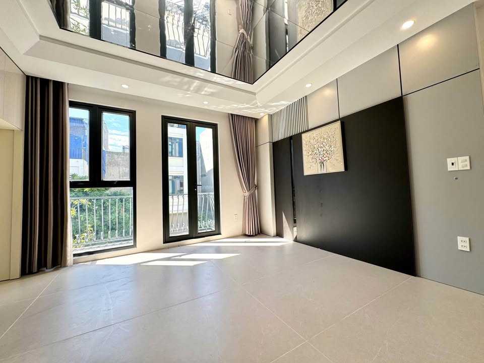 Nhà phố Tđc Tam Kỳ, Hải Phòng 58m² giá 9.6 tỷ - Full nội thất, mặt tiền rộng!