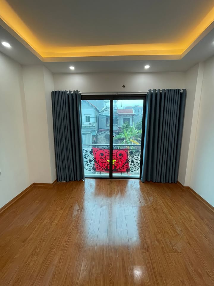 Nhà Phường Liên Mạc, Quận Bắc Từ Liêm 30m² giá 5 tỷ - Lô góc thoáng đãng!