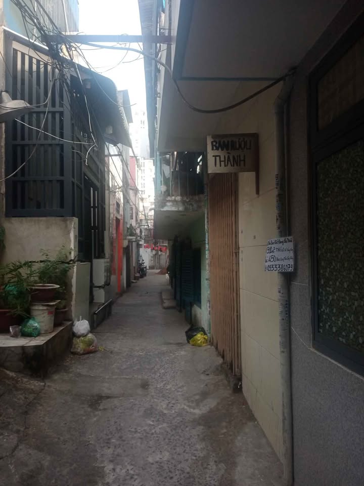 Nhà mới 3 tầng tại Phạm Thế Hiển, Quận 8, 18m² - Giá tốt thương lượng!