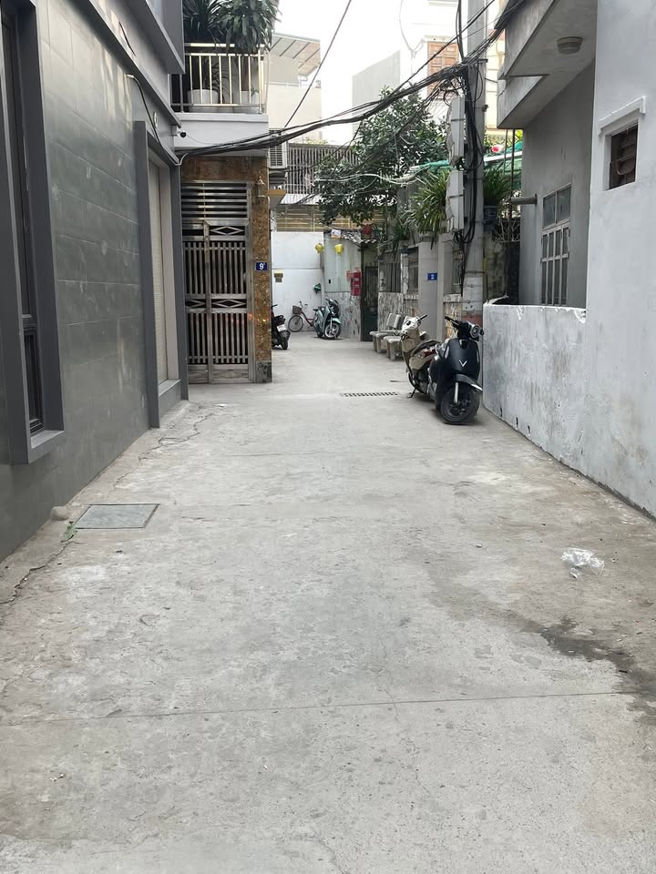 Nhà đẹp Vĩnh Hưng, Hoàng Mai 30m² giá 5 tỷ - Xây dựng chắc chắn, sẵn sàng vào ở!