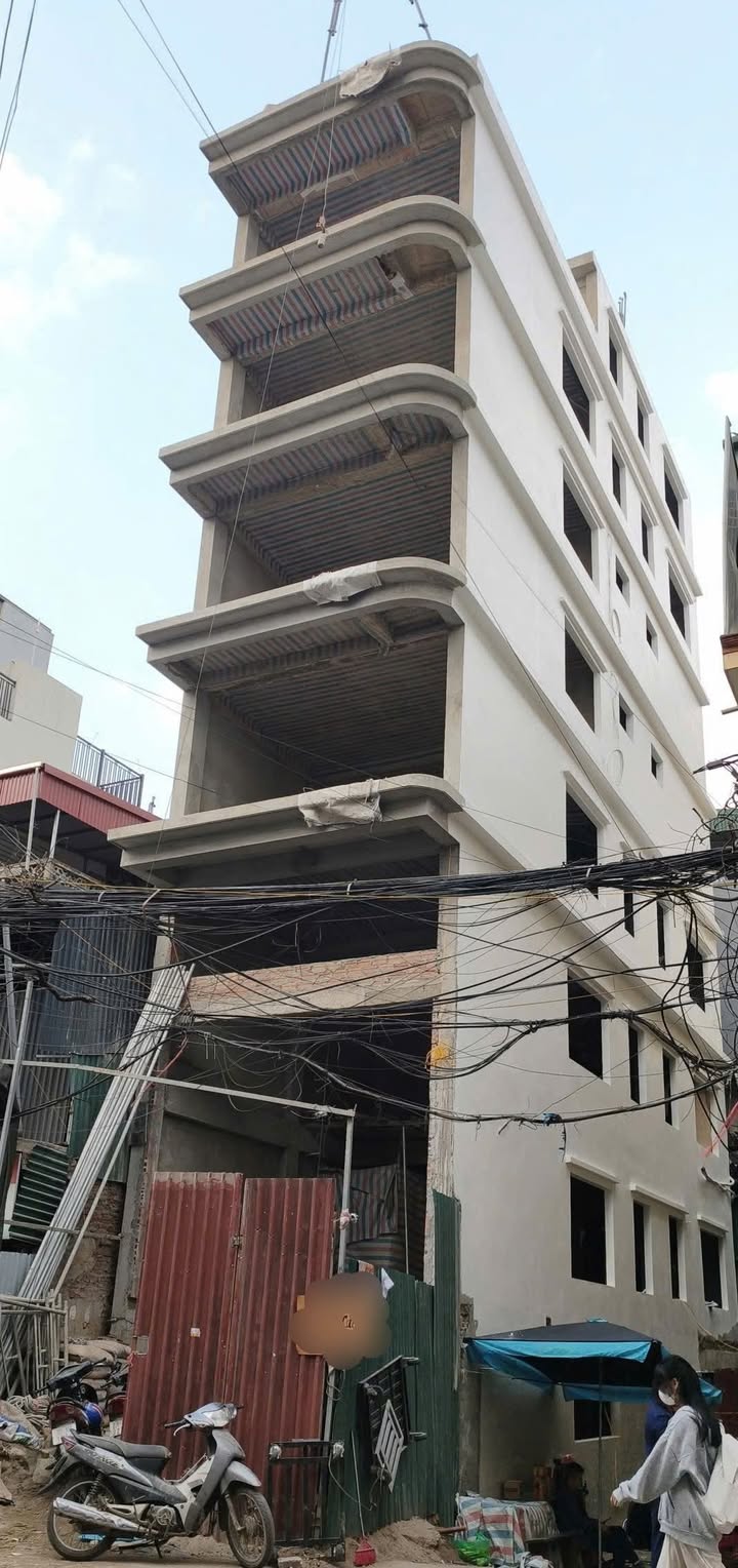 Toà nhà Mặt Phố Đống Đa 76m² giá thỏa thuận - Nhà mới, vị trí đắc địa!