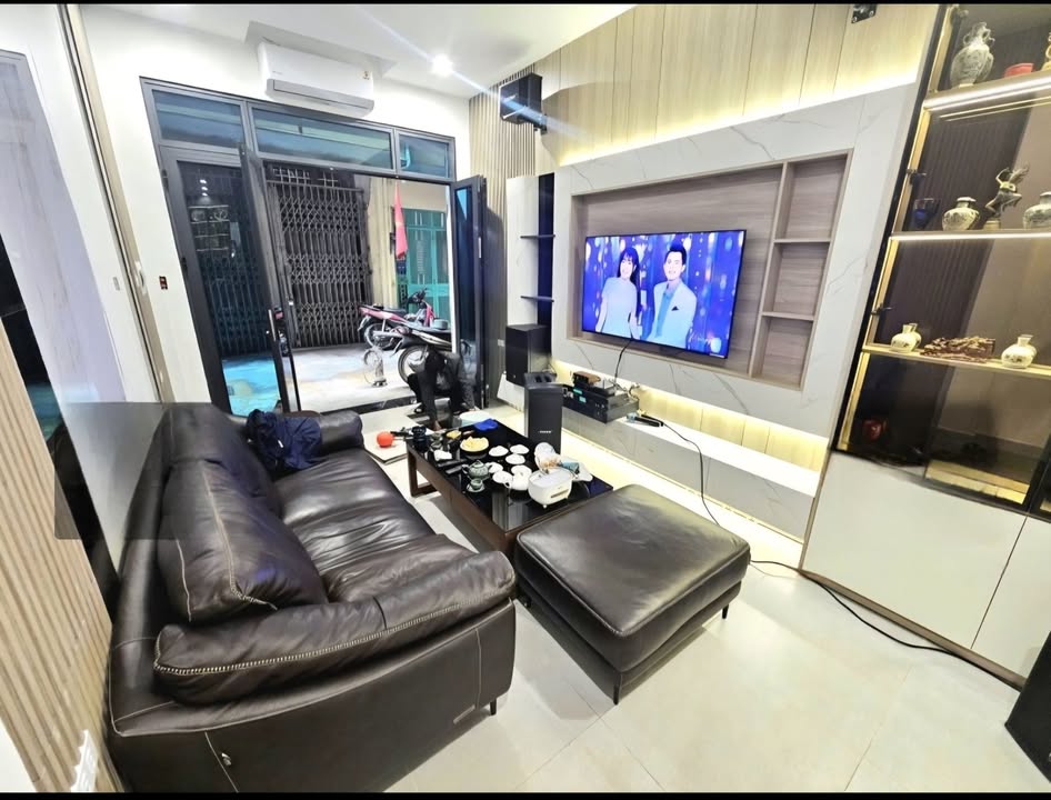 Nhà riêng tại Thanh Xuân, 41m² giá 15.5 tỷ - An ninh ổn định, gần trường học!