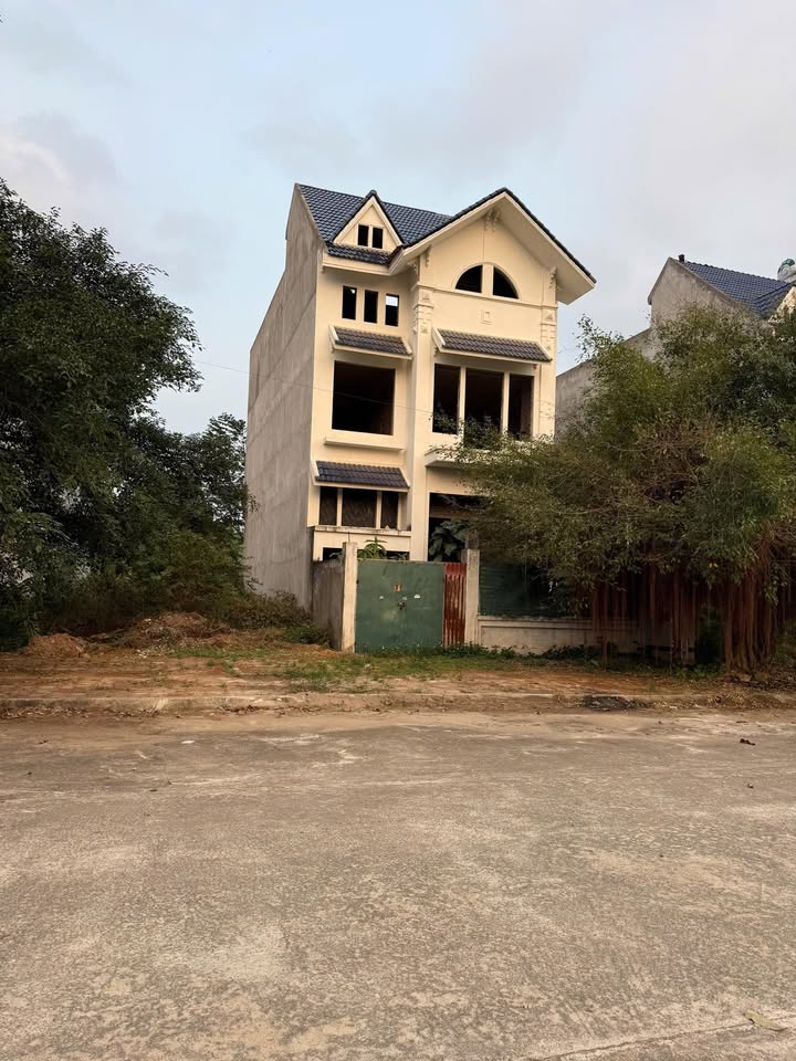 Đất biệt thự góc 192m² tại khu đô thị Hoài Nam - Giá chỉ 3.84 tỷ!