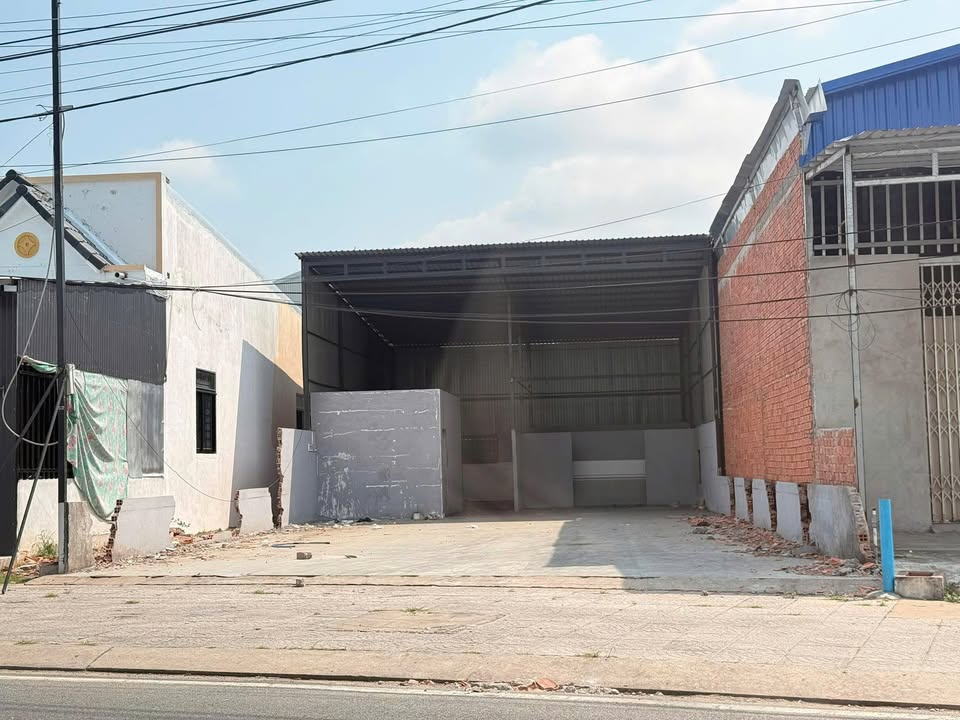 Cho thuê mặt tiền Lộ Liên Hương, Rạch Giá 300m² giá 9 triệu - Không thể bỏ lỡ!