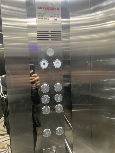 Nhà gần Metro Nhổn 30m² giá 7 tỷ - Thiết kế hiện đại, thang máy sẵn sàng vào ở!