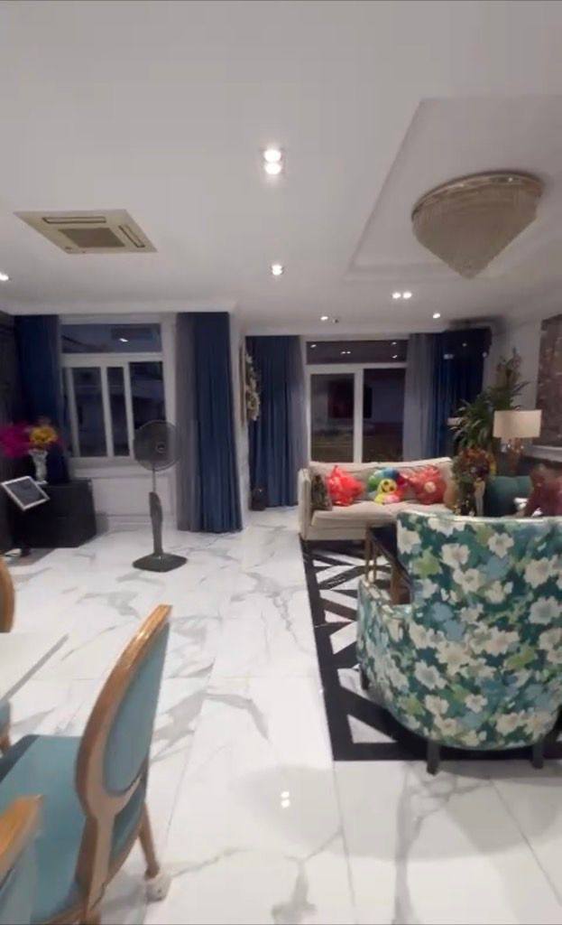 Nhà 5 tầng Hồ Văn Huê, Phú Nhuận 114m² giá 43 tỷ - Đầu tư sinh lời vượt trội!