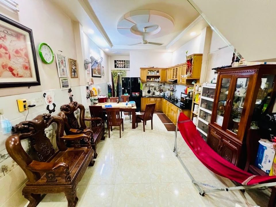 Nhà phố Tân Phú 70m² giá 8 tỷ - Đầu tư sinh lời ngay!