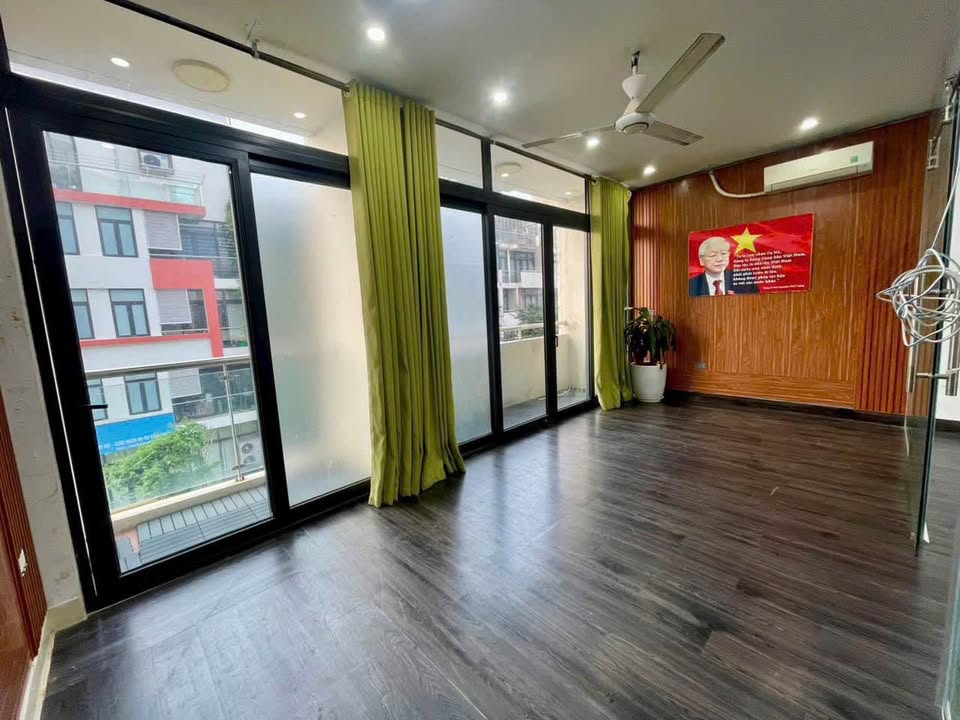 Cho thuê sàn văn phòng HDMON Hàm Nghi 96m² giá 13 triệu - Thiết kế hiện đại, thoải mái 24/24!