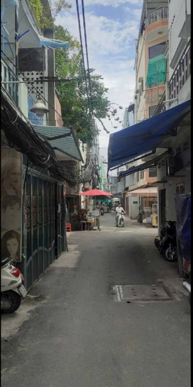 Nhà riêng 453/ Lê Văn Sỹ, Quận 3, 65m² giá 12.5 tỷ - Chính chủ, sổ hồng riêng!