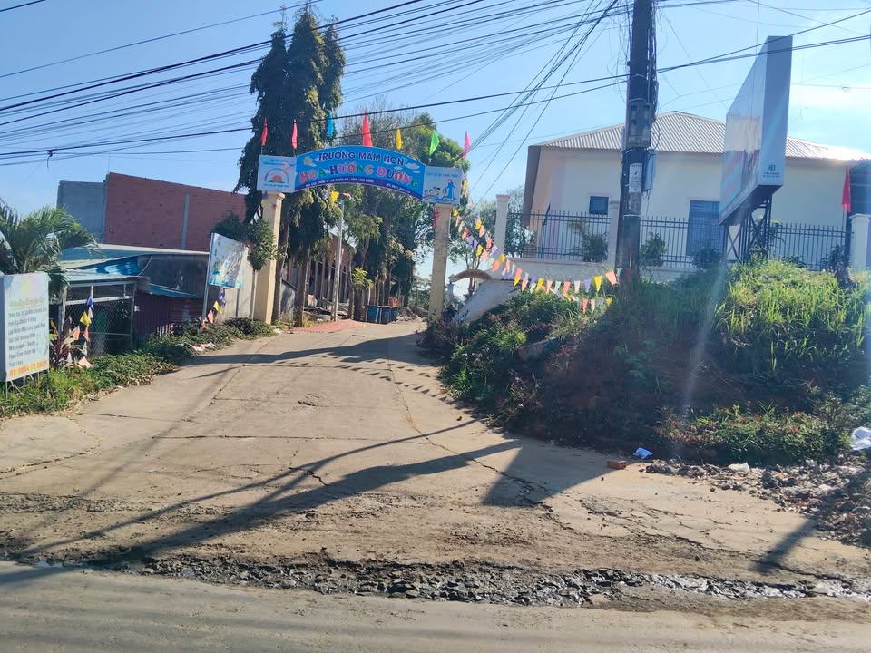 Nhà và đất Xã Đắk Wer, Huyện Đắk R'Lấp, 300m² giá 2.2 tỷ - Đầu tư sinh lời ngay!