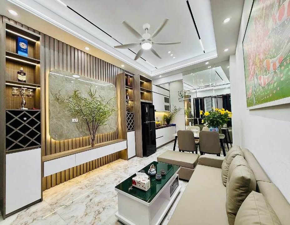 Nhà 5 tầng Tân Mai 33m² giá thỏa thuận - Đón Tết ngay trong ngôi nhà đẹp!