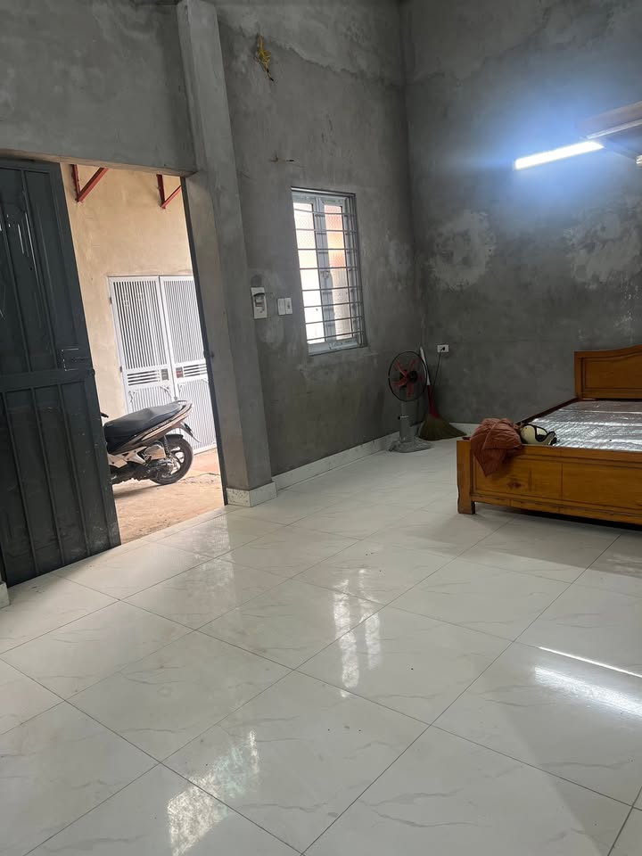 Nhà cấp 4 Tả Thanh Oai, Thanh Trì, 64m² - Giá thỏa thuận, tiện kinh doanh!