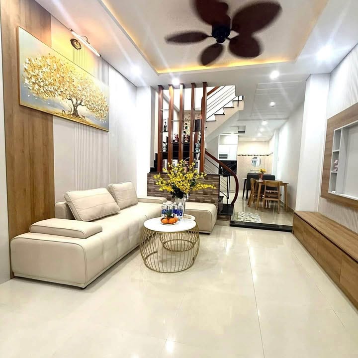 Nhà đẹp 41m² tại phố Đại Mỗ, quận Nam Từ Liêm - Giá chỉ 5 tỷ, sẵn sàng giao dịch!