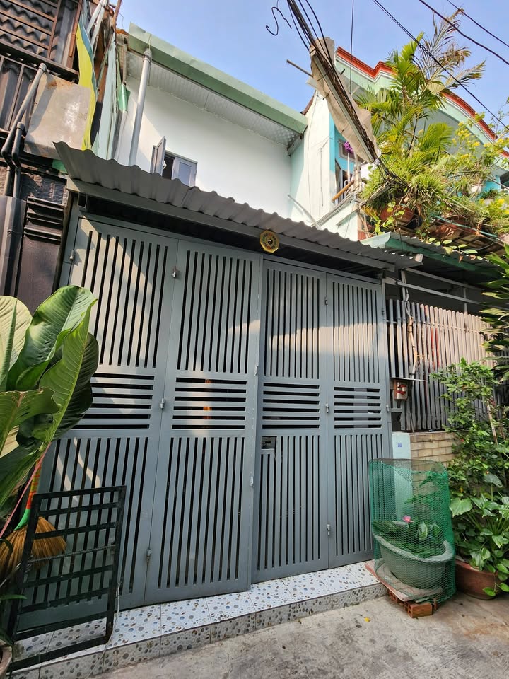 Mặt tiền Phạm Văn Đồng, Bình Thạnh 13m² giá 3.5 tỷ - Cơ hội đầu tư sinh lời!