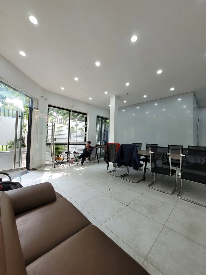 Văn phòng cho thuê Nguyễn Văn Lộc Hà Đông 60m² giá 6 triệu - Full nội thất tiện nghi!