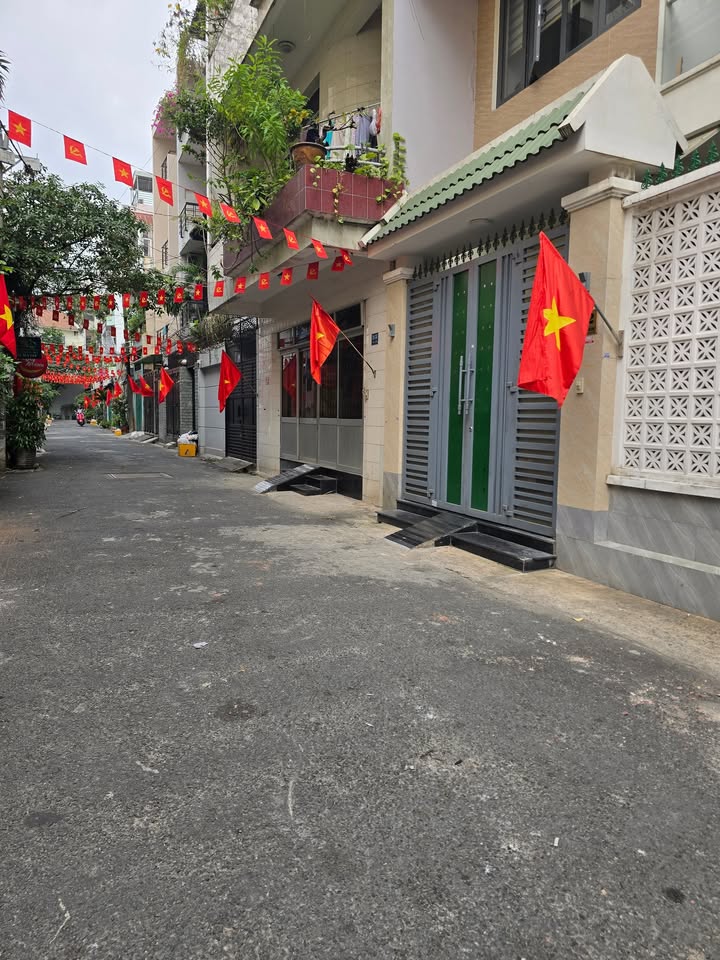 Nhà phố K300, Quận Tân Bình, 99m² giá 8 tỷ - Đầu tư sinh lời ngay!