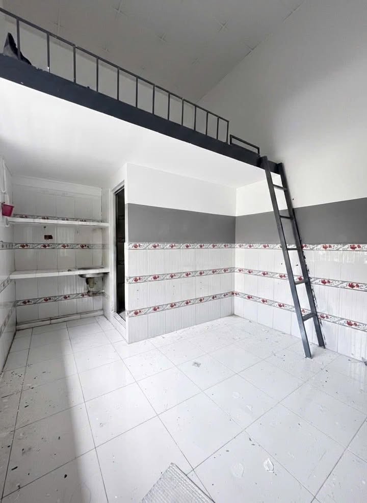 Phòng cho thuê 18m² tại Đường B4, Phường Tây Thạnh - Giá chỉ 3.4 triệu/tháng!