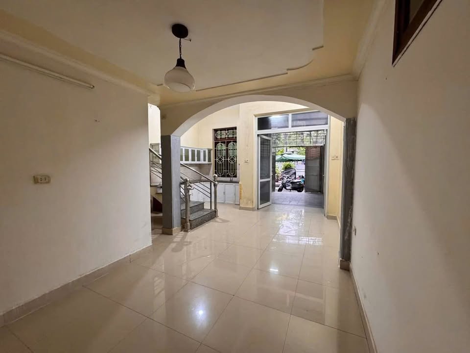 Nhà mặt phố Nguyễn Công Hoà, Quận Lê Chân, 43m² giá 6.35 tỷ - Cơ hội đầu tư hấp dẫn!