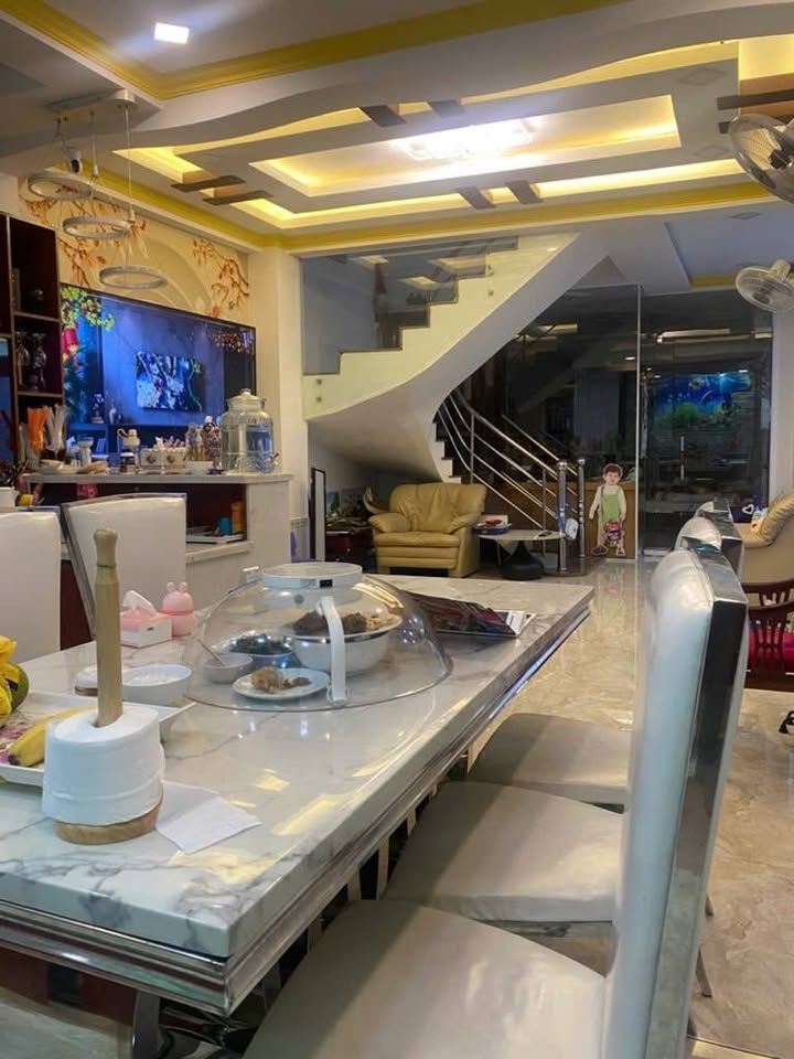 Nhà 2 tầng hẻm Tân Mỹ Quận 7 46m² giá 5.3 tỷ - Sổ hồng riêng chính chủ!