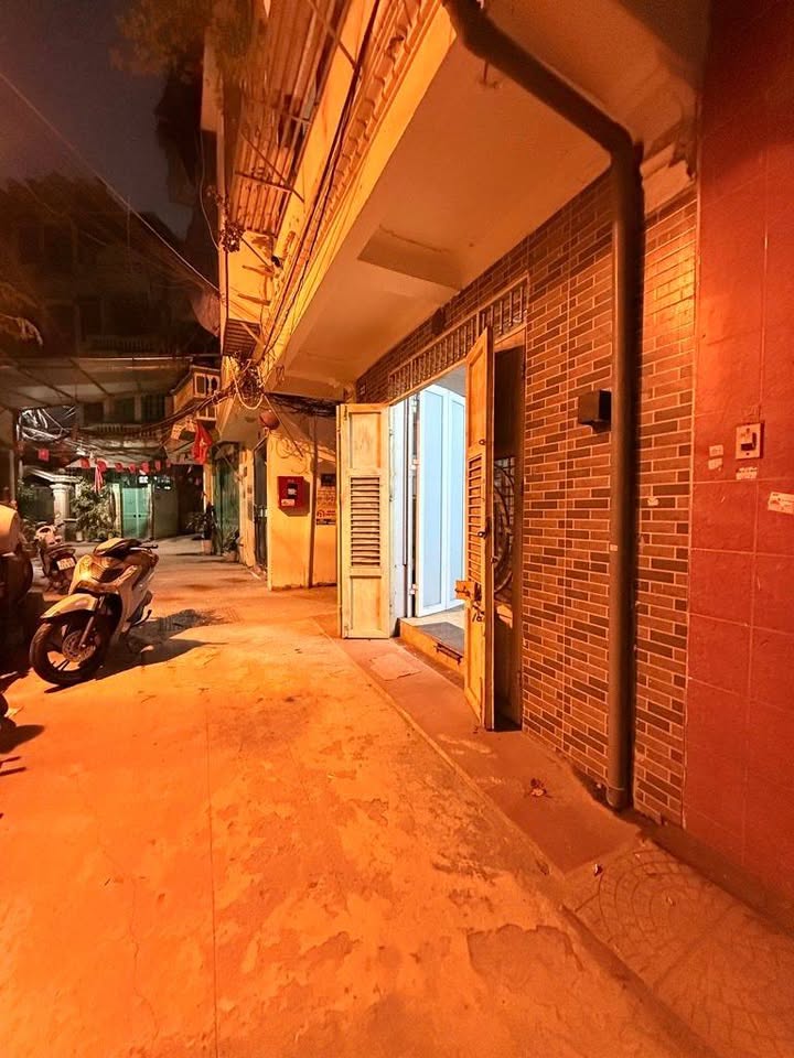 Nhà 4 tầng Ngõ Trại Cá, Hai Bà Trưng 20m² giá 4.3 tỷ - Chính chủ cần bán gấp!