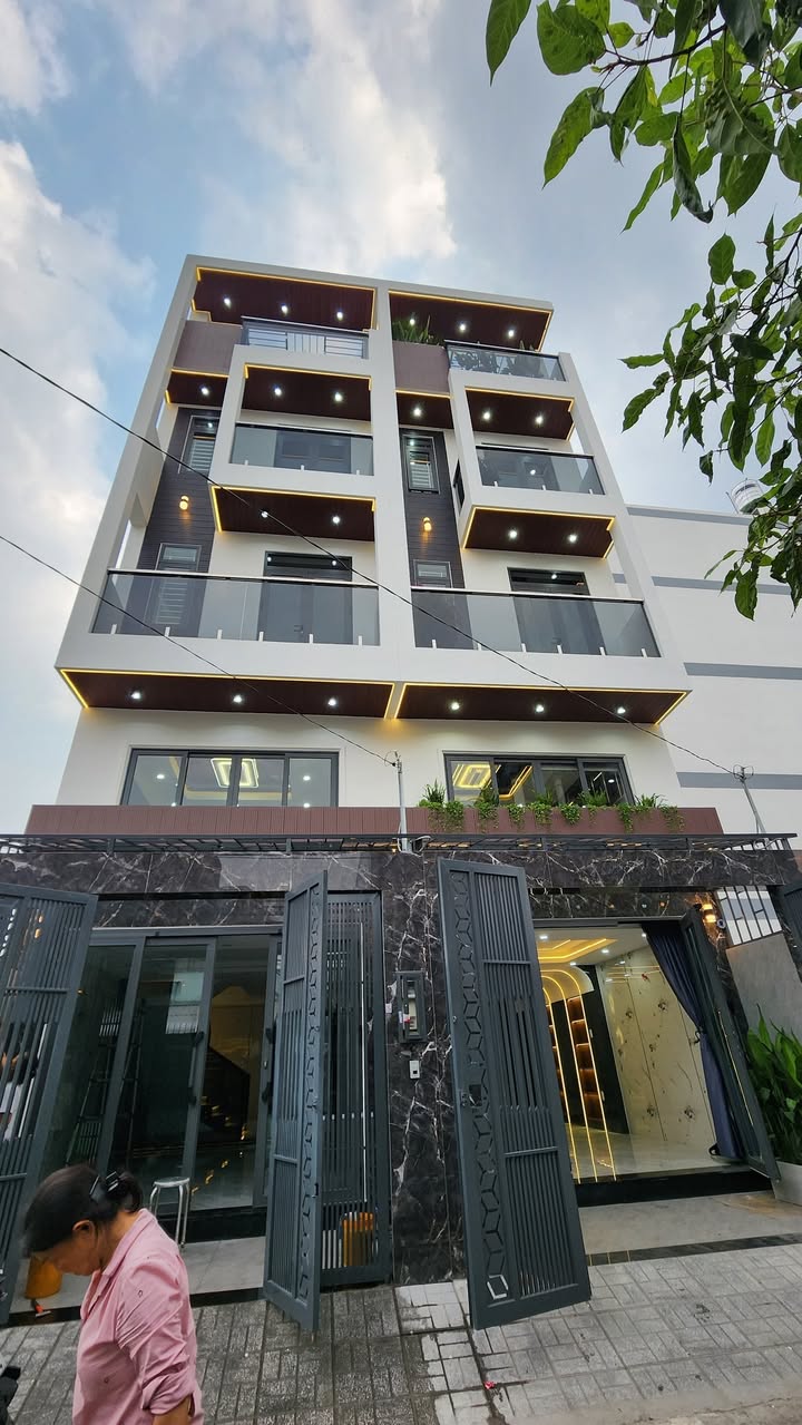 Nhà phố mặt tiền TL39, Quận 12, 62m² giá 7.15 tỷ - Vị trí đắc địa thuận lợi cho kinh doanh!
