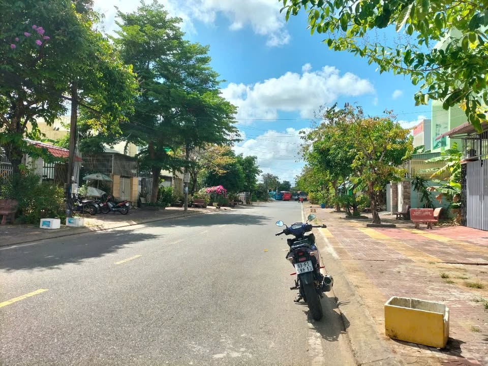Bán đất nền Phạm Ngọc Thạch, Cà Mau 120m² giá 1.95 tỷ - Đầu tư sinh lời!