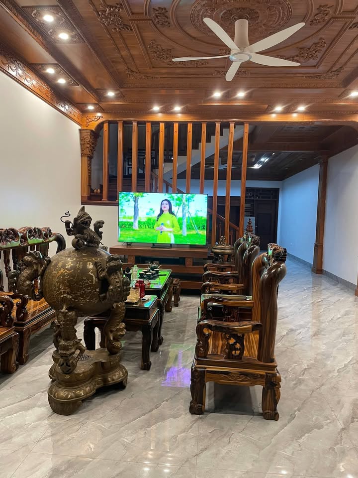 Nhà đẹp 120m² Đinh Tiên Hoàng, Ninh Bình - Chính chủ cần bán gấp!