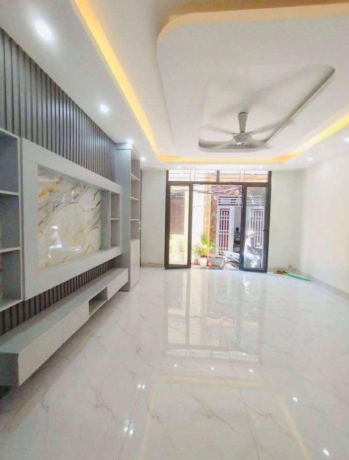 Nhà 4 tầng Phường Quang Trung, Quận Hà Đông, 47m² giá 8.5 tỷ - Lựa chọn lý tưởng cho gia đình có con học trường chuyên