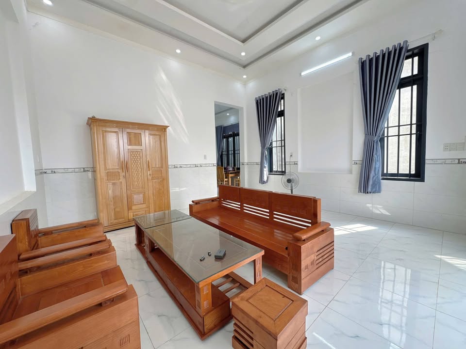 Nhà mái thái phường Tiến Thành 150m² giá 1.95 tỷ - Cơ hội vàng không thể bỏ lỡ!