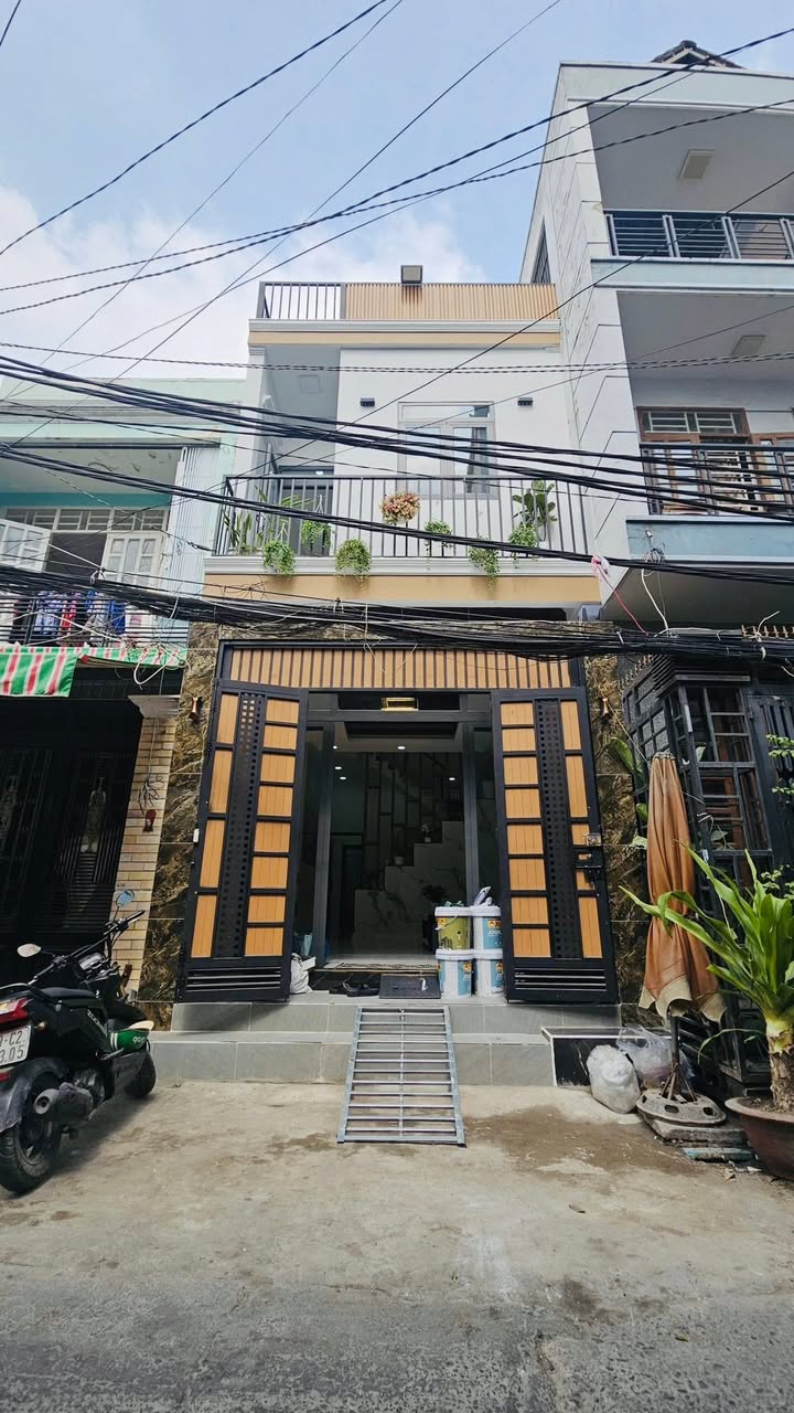 Nhà hẻm xe tải Dương Bá Trạc, Quận 8, 48m² giá 7.8 tỷ - Sổ hồng riêng, chính chủ!